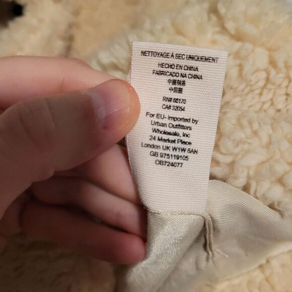 Free People Notched Teddy Peacoat in Ivory Shearling Faux Fur Womens Size Medium - Picture 9 of 9